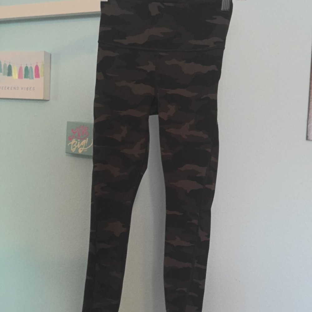 Athleta camo leggings